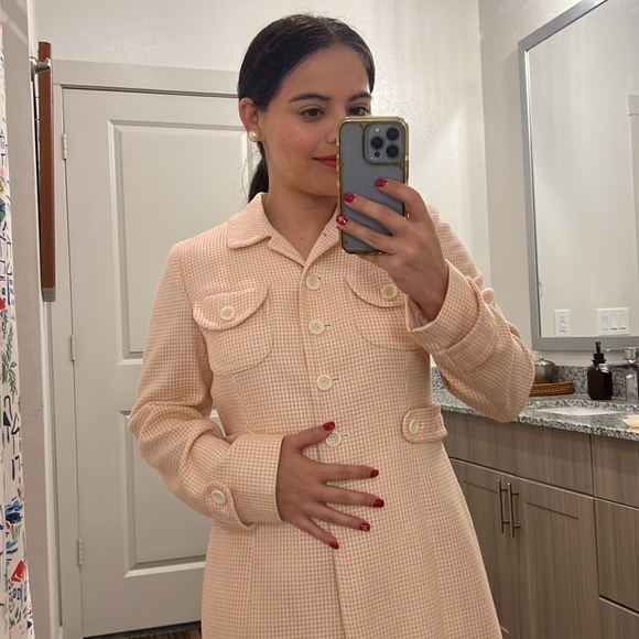 Vintage Ann Taylor Pink Houndstooth Trench coat with Contrasting Trim - Picture 3 of 10